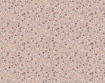 Bed Of Roses by Edyla Sitar for Andover 8987-GP Purple 35" remnant